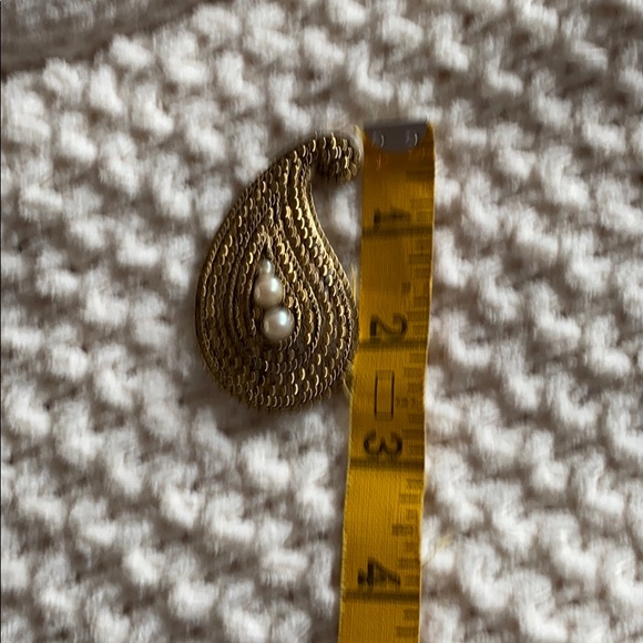 Classic & chic Noonday broach - Picture 3 of 5